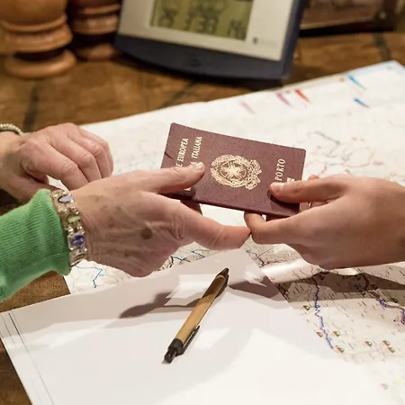 Casello K M 5 * Борго-Сан-Далмаццо